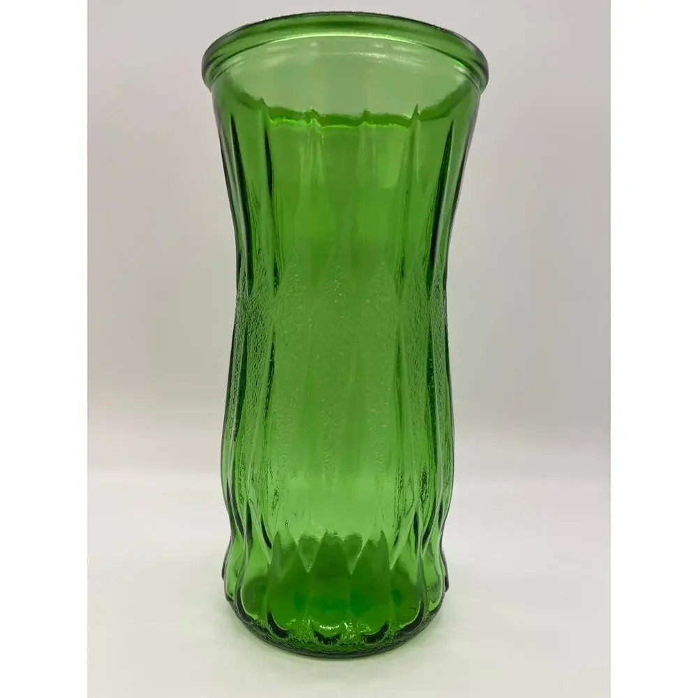 Vintage CFG Emerald Green Wide Mouth Diamond Leaf Pattern Vase 9.5